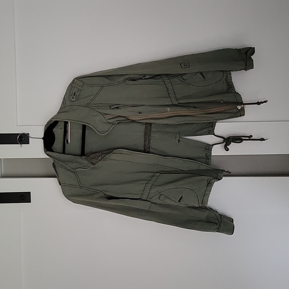 Military style small jacket kaki green